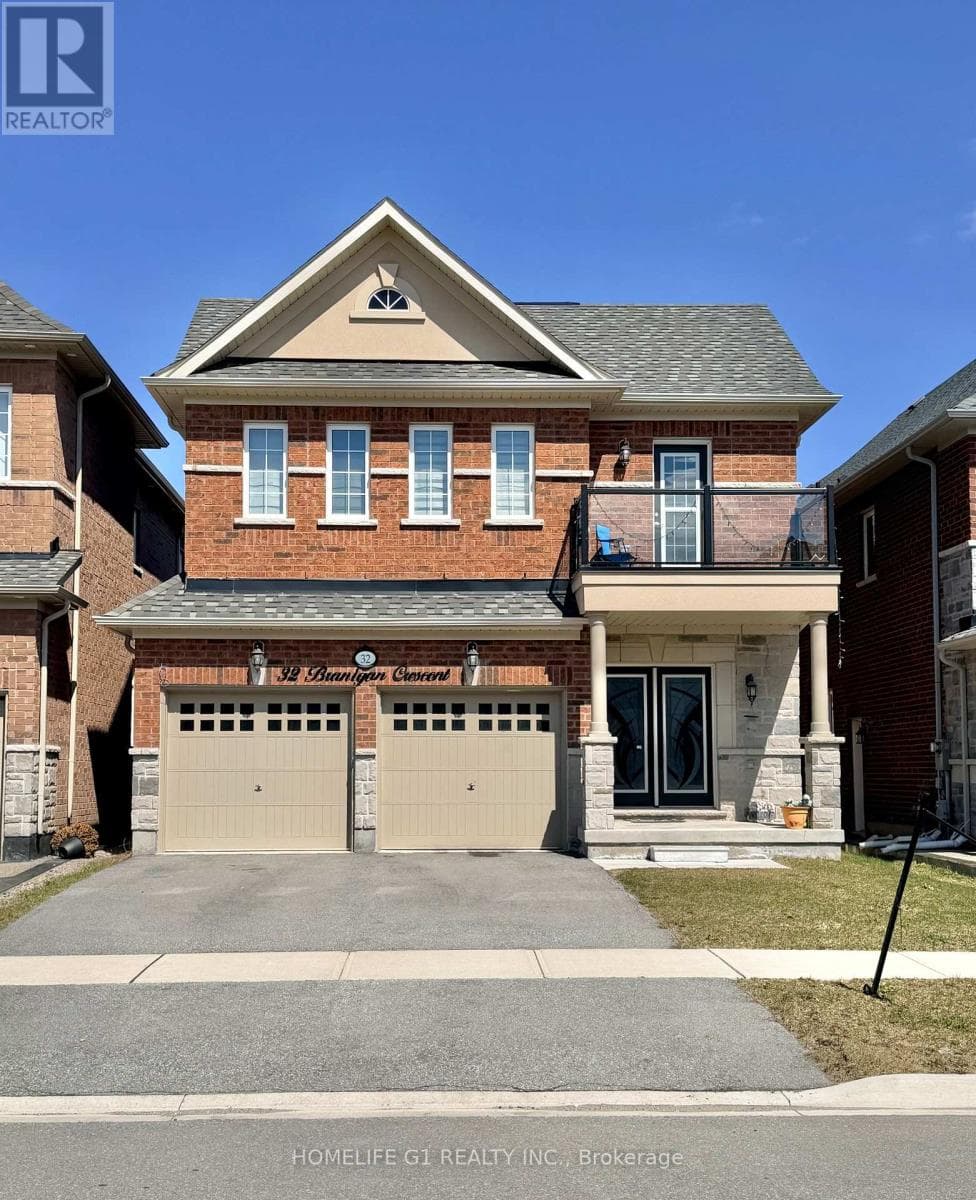 4 bed 3 bath single family at 32 BRANIGAN CRESCENT — $1,225,000
