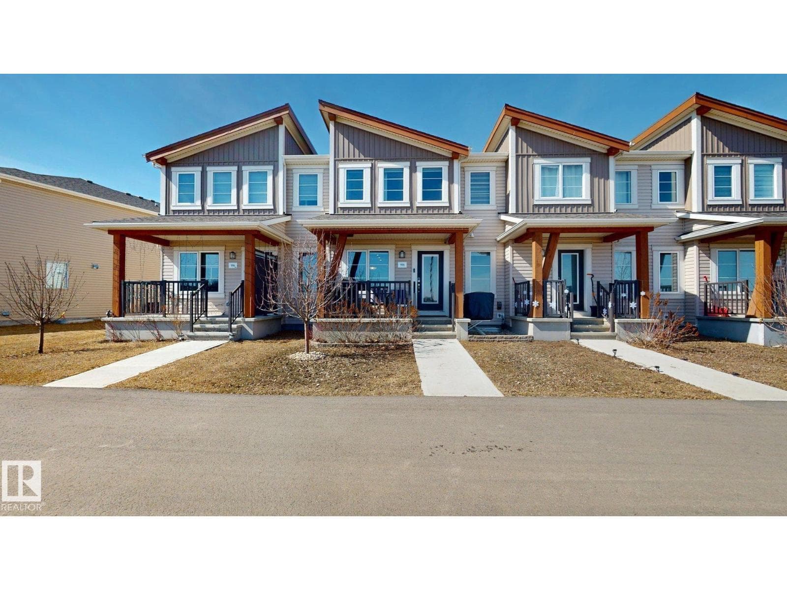 4 bed 4 bath single family at 998 STILLWATER BV NW — $415,000