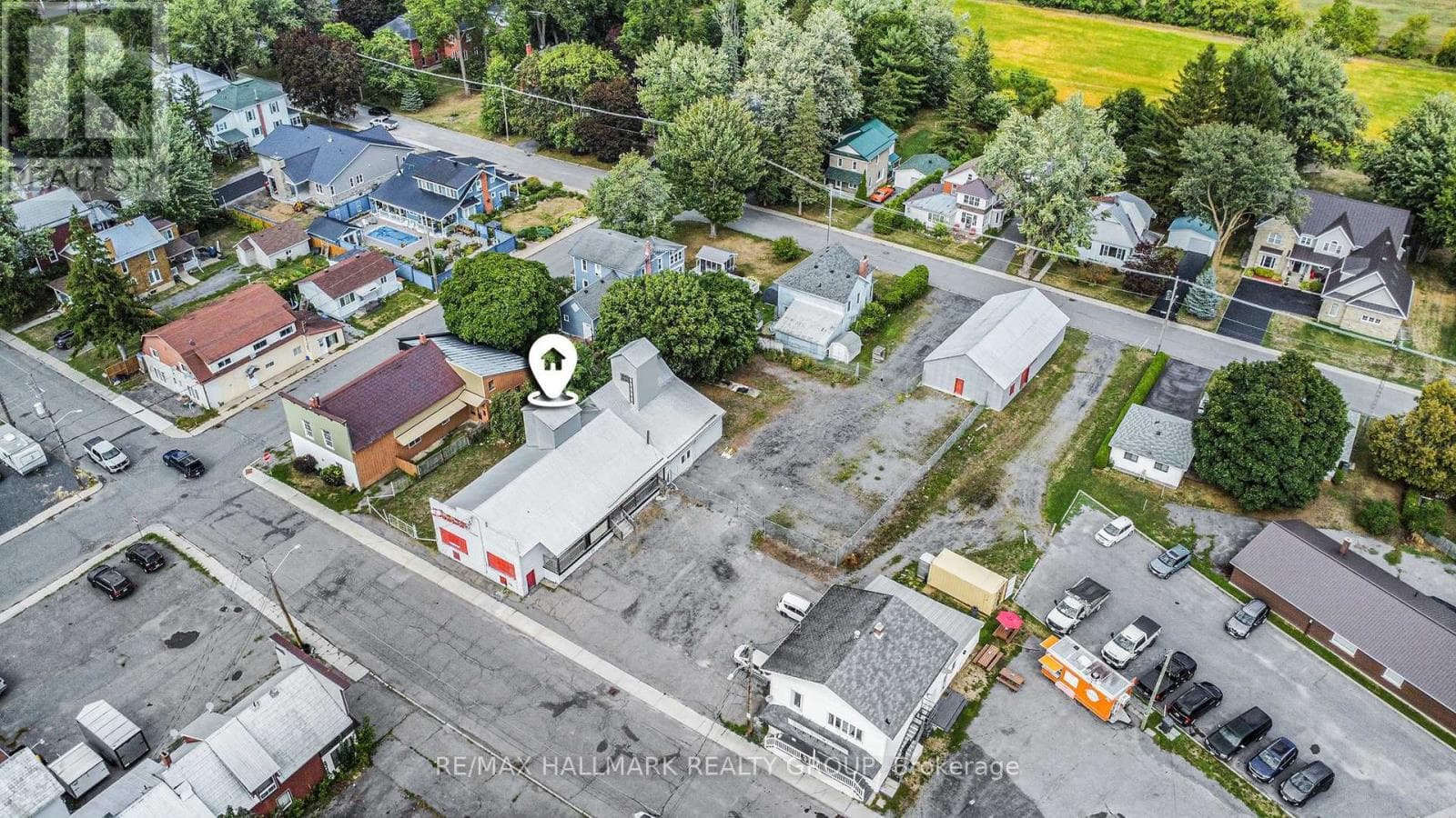 retail at 33 KING STREET — $349,900