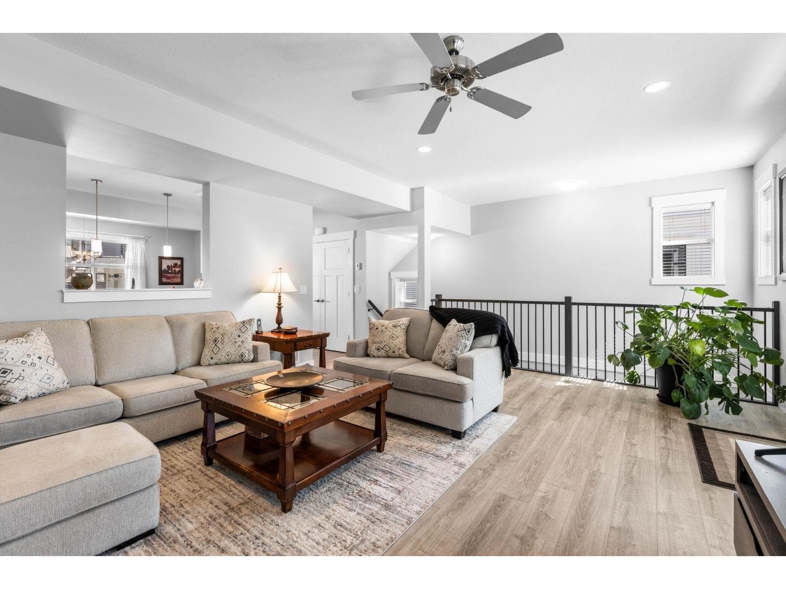 25 386 PINE AVENUE, Harrison Hot Springs photo 4