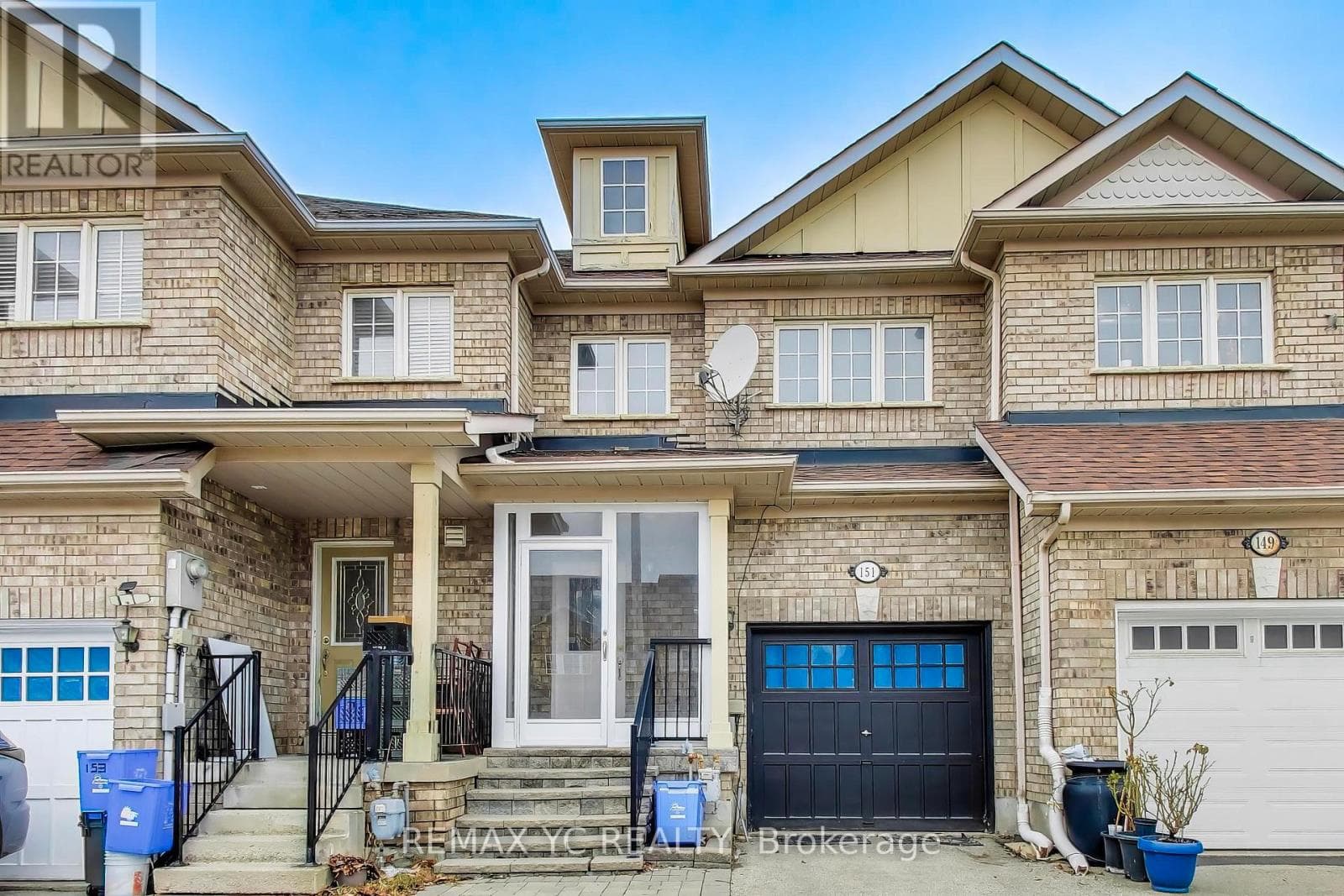 3 bed 4 bath single family at 151 AMULET CRESCENT — $958,800