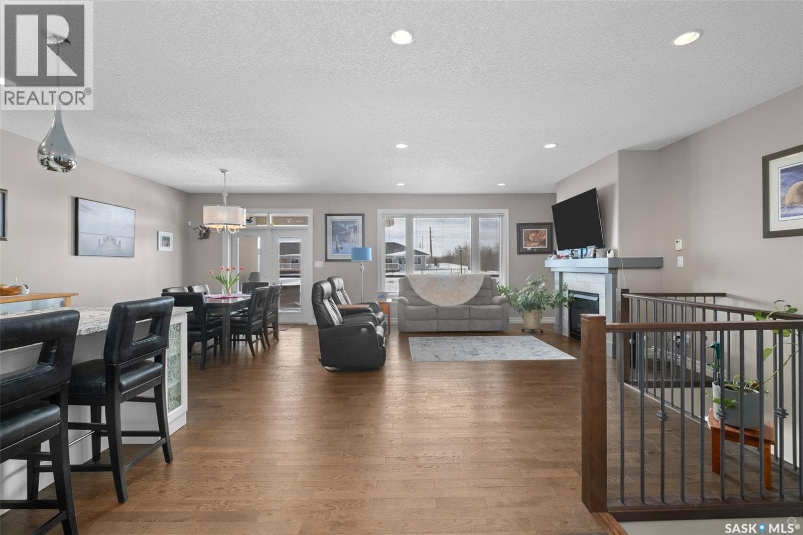 13 2805 Lakeview DRIVE photo 2