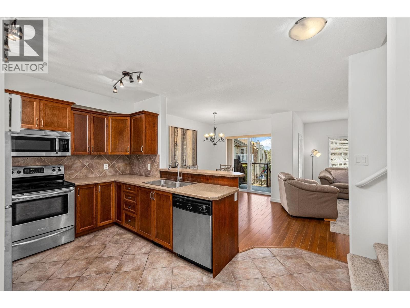 218 Glen Park Drive Unit# 12 photo 3