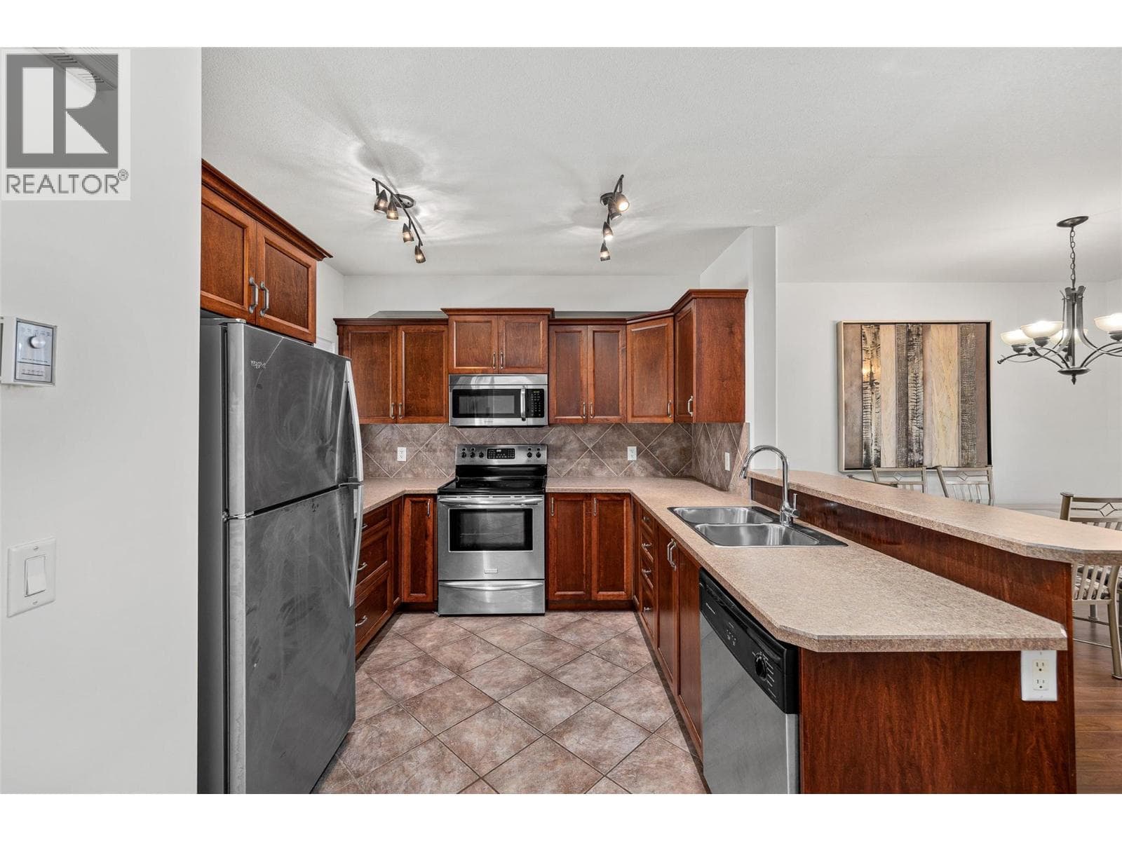 218 Glen Park Drive Unit# 12 photo 4