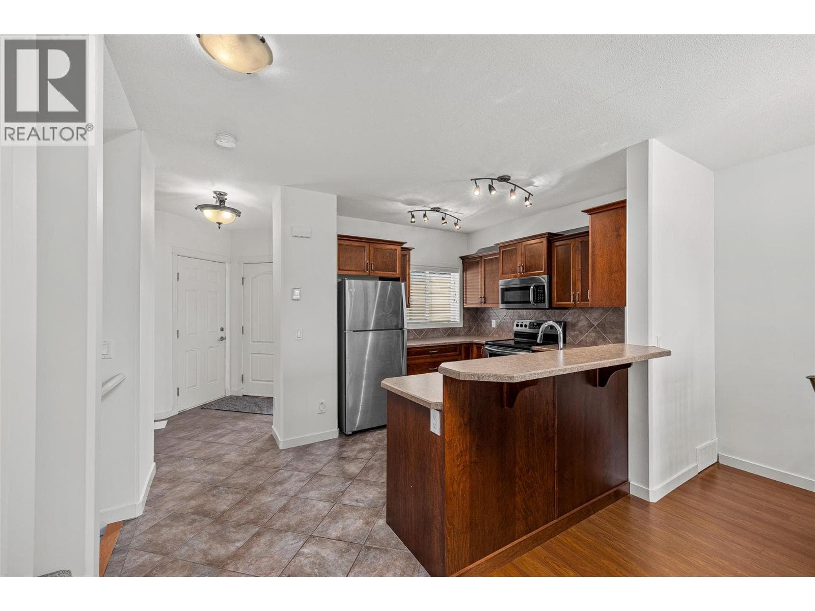218 Glen Park Drive Unit# 12 photo 5