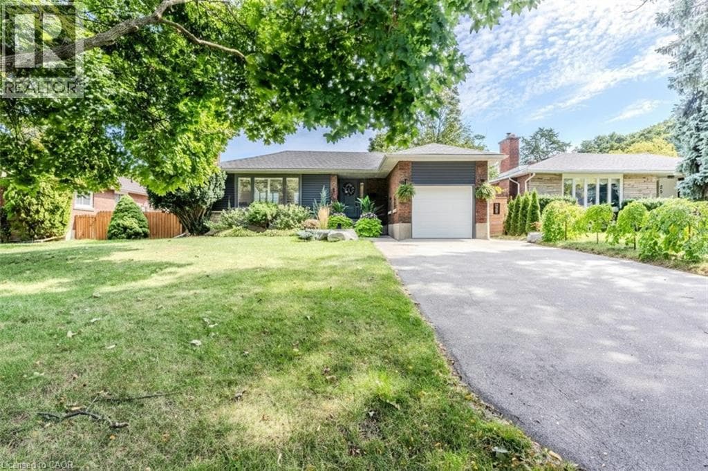 23 WEST HAMPTON Road photo 2