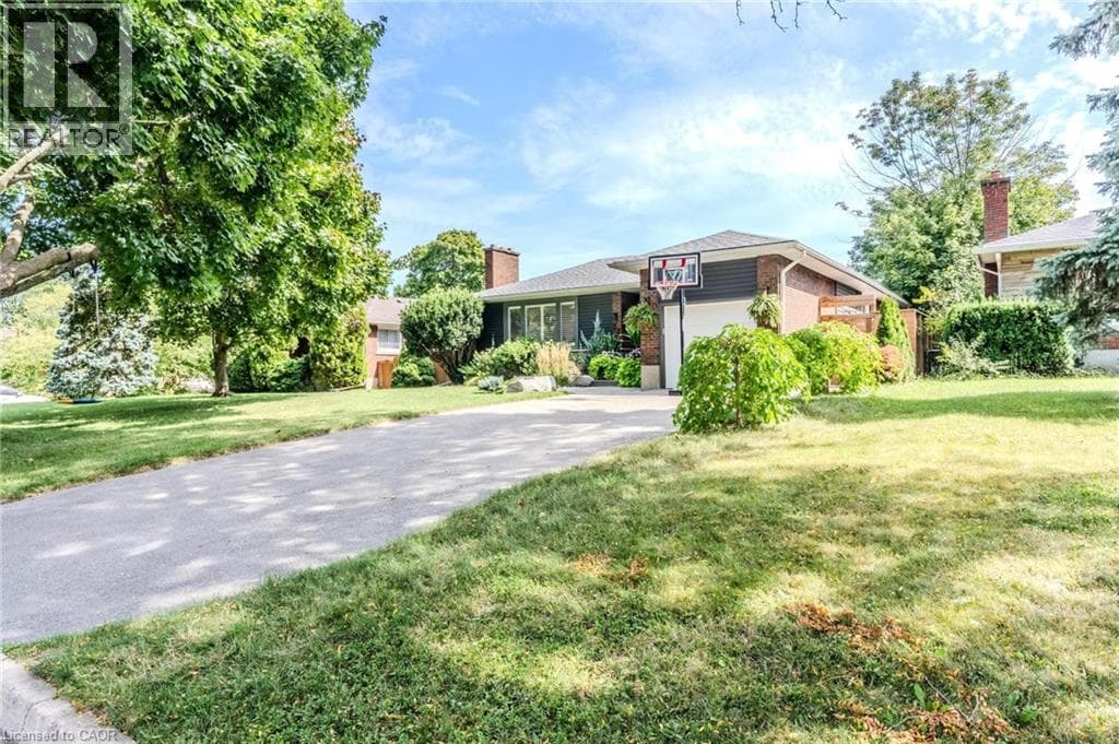 23 WEST HAMPTON Road photo 3