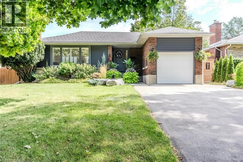 5 bed 2 bath single family at 23 WEST HAMPTON Road — $844,999