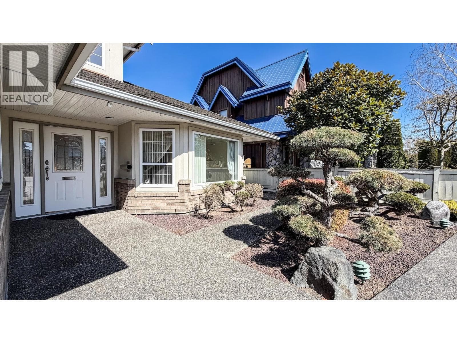 4651 MONCTON STREET photo 3