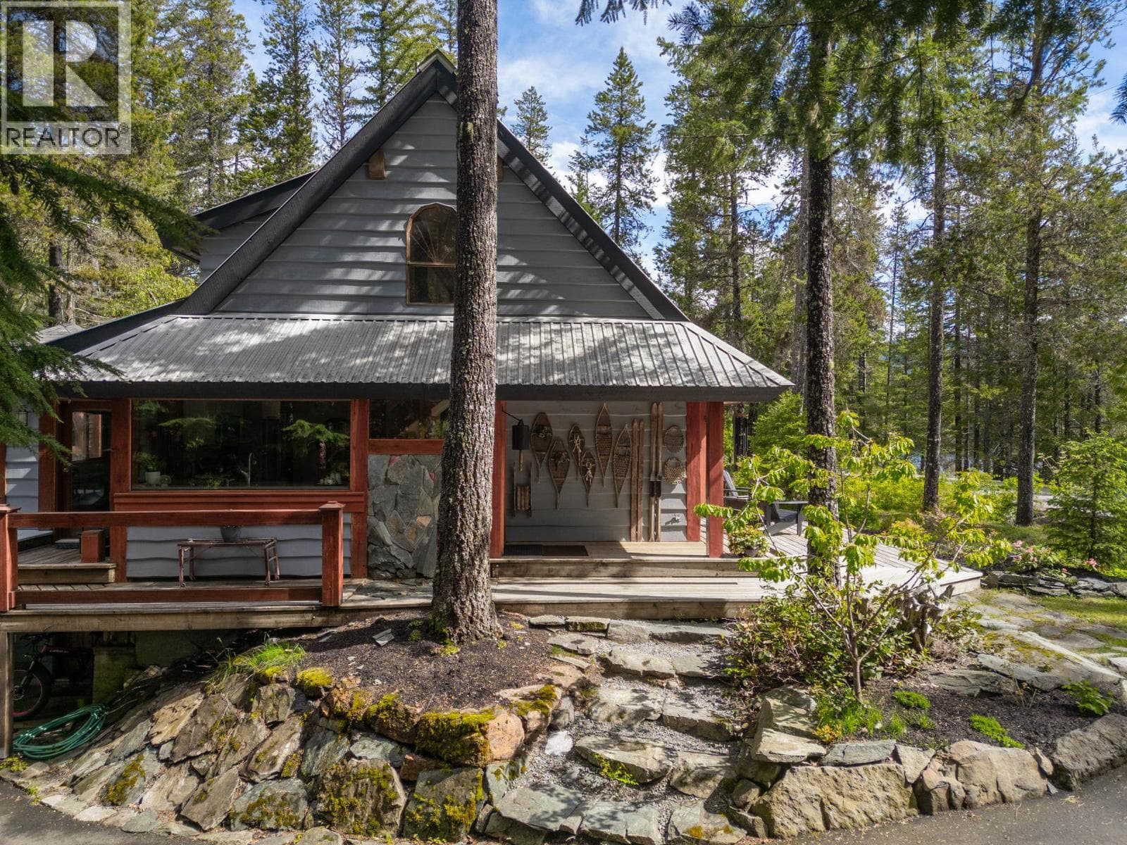 3 bed 3 bath single family at 40 BLACK TUSK DRIVE — $1,699,000