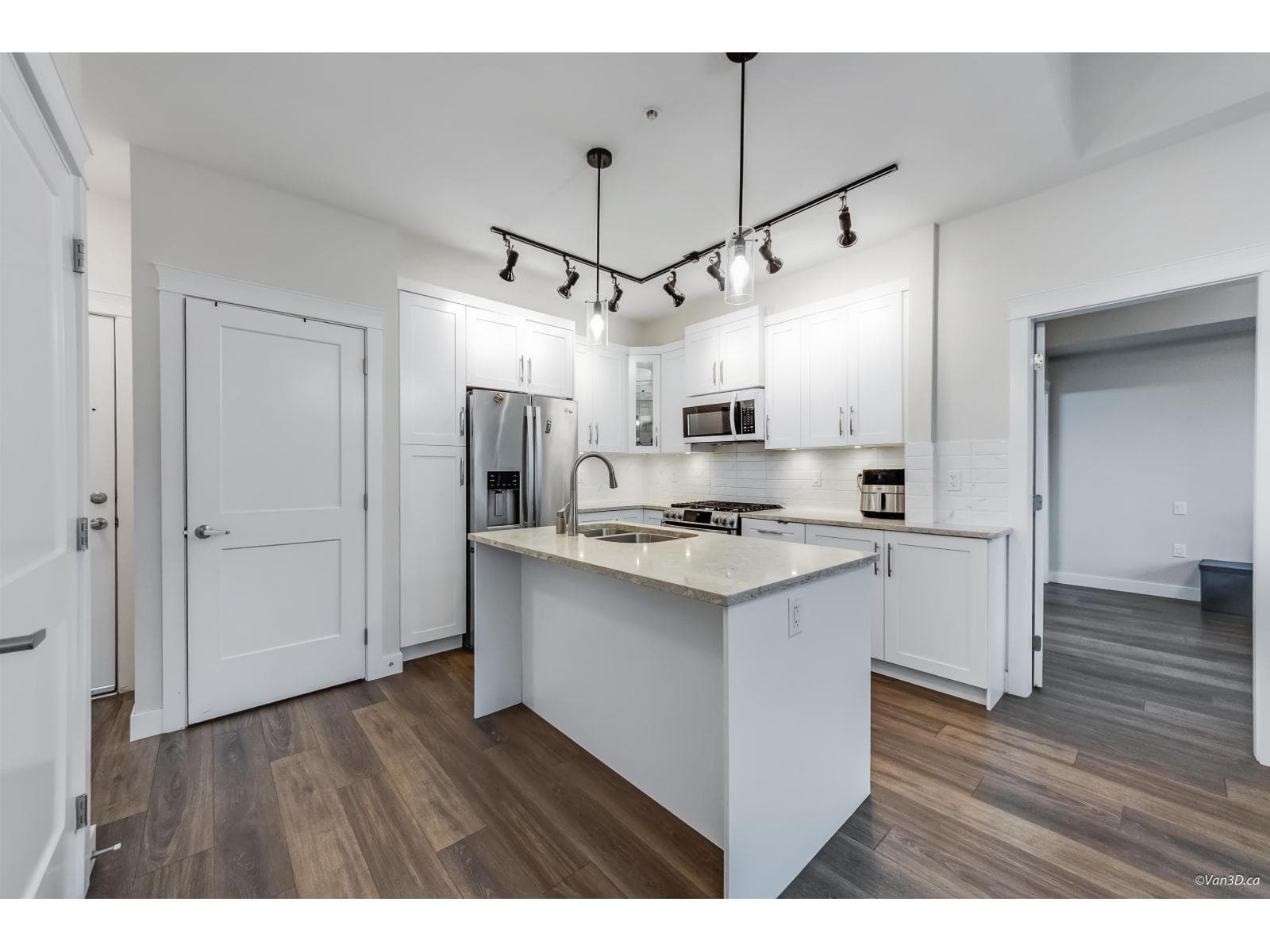 608 11077 RAVINE ROAD photo 5