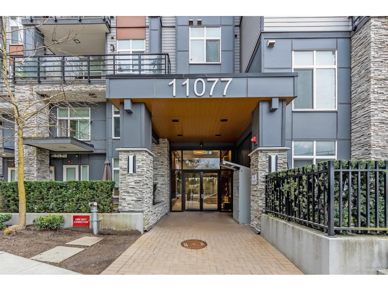608 11077 RAVINE ROAD photo 3
