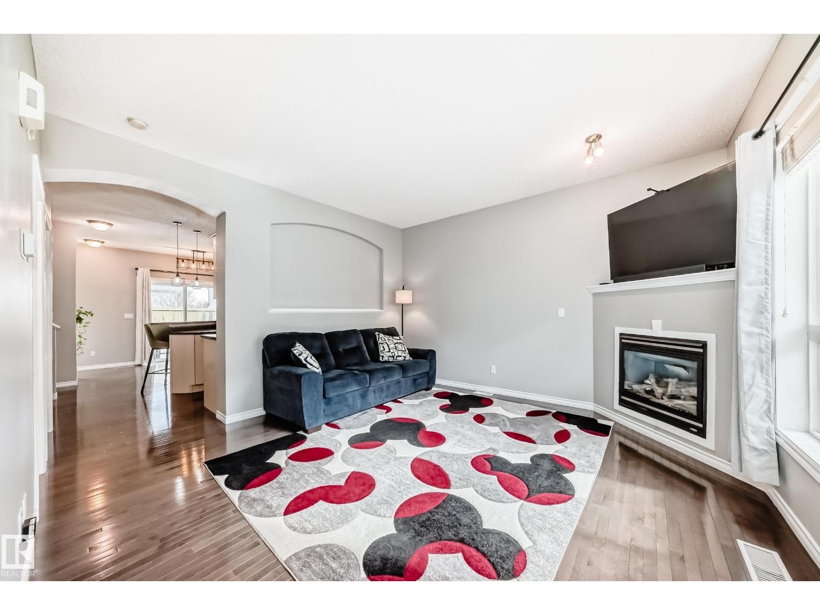 #105 13825 155 AV NW photo 5