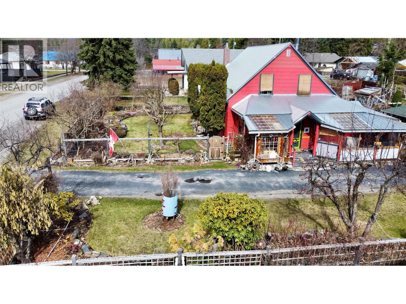 4 bed 2 bath single family at 203 4th Avenue NW — $525,000