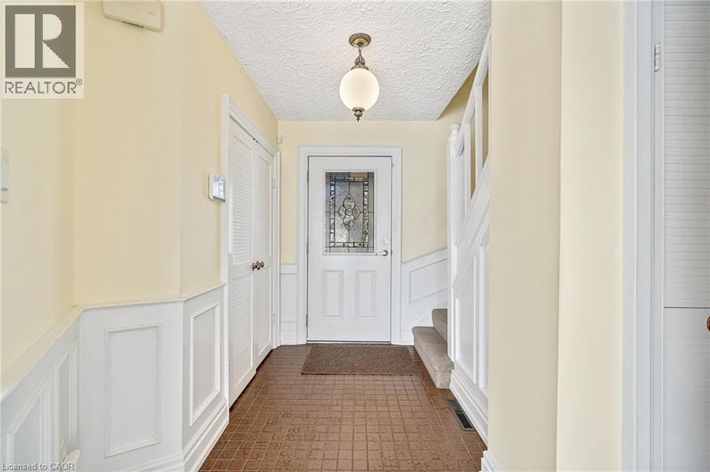 524 MEADOW WOOD Road photo 5