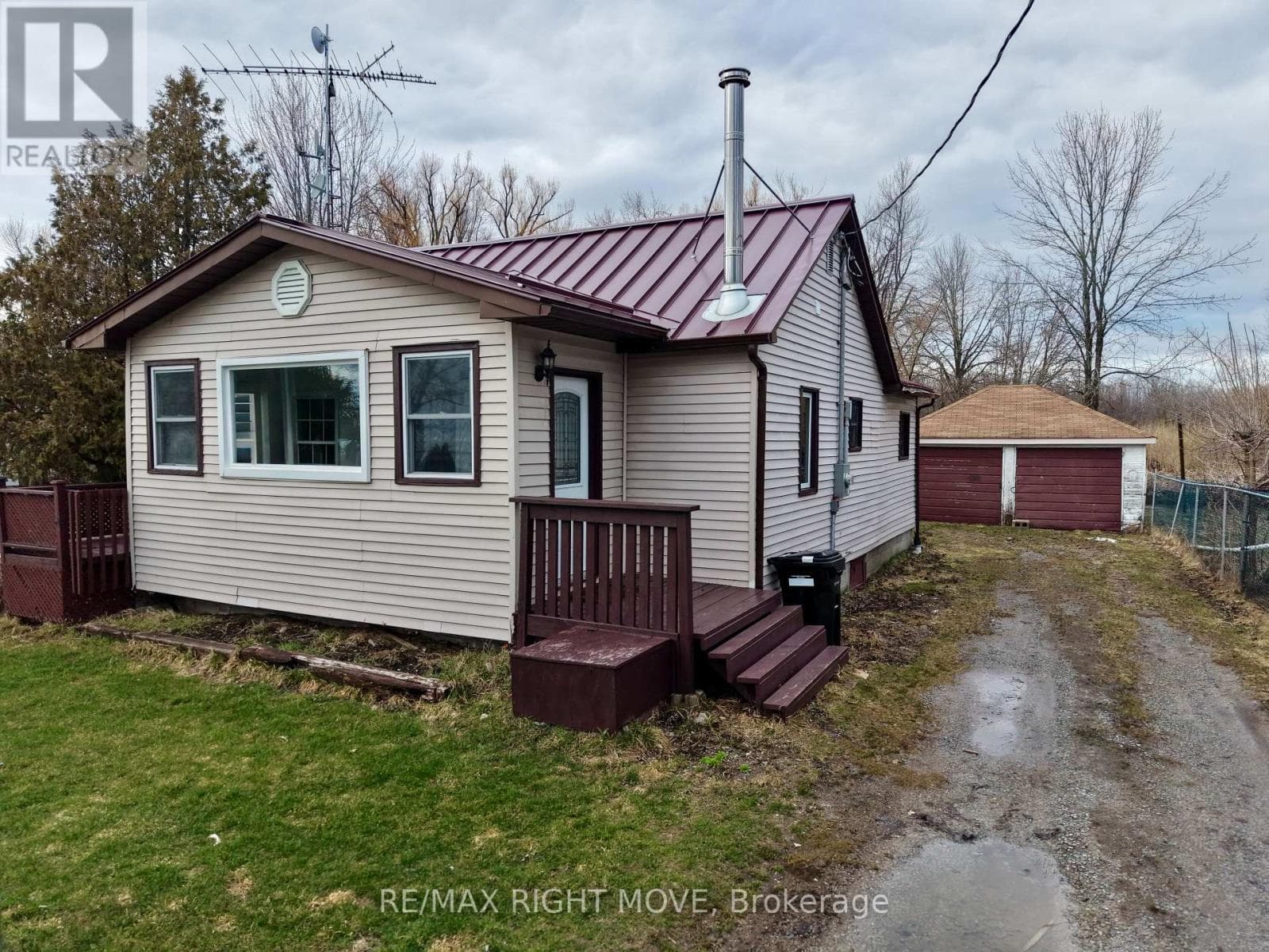 3 bed 1 bath single family at 1125 RAMARA ROAD 47 ROAD — $489,900