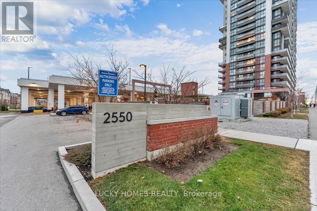 317 - 2550 SIMCOE STREET photo 2