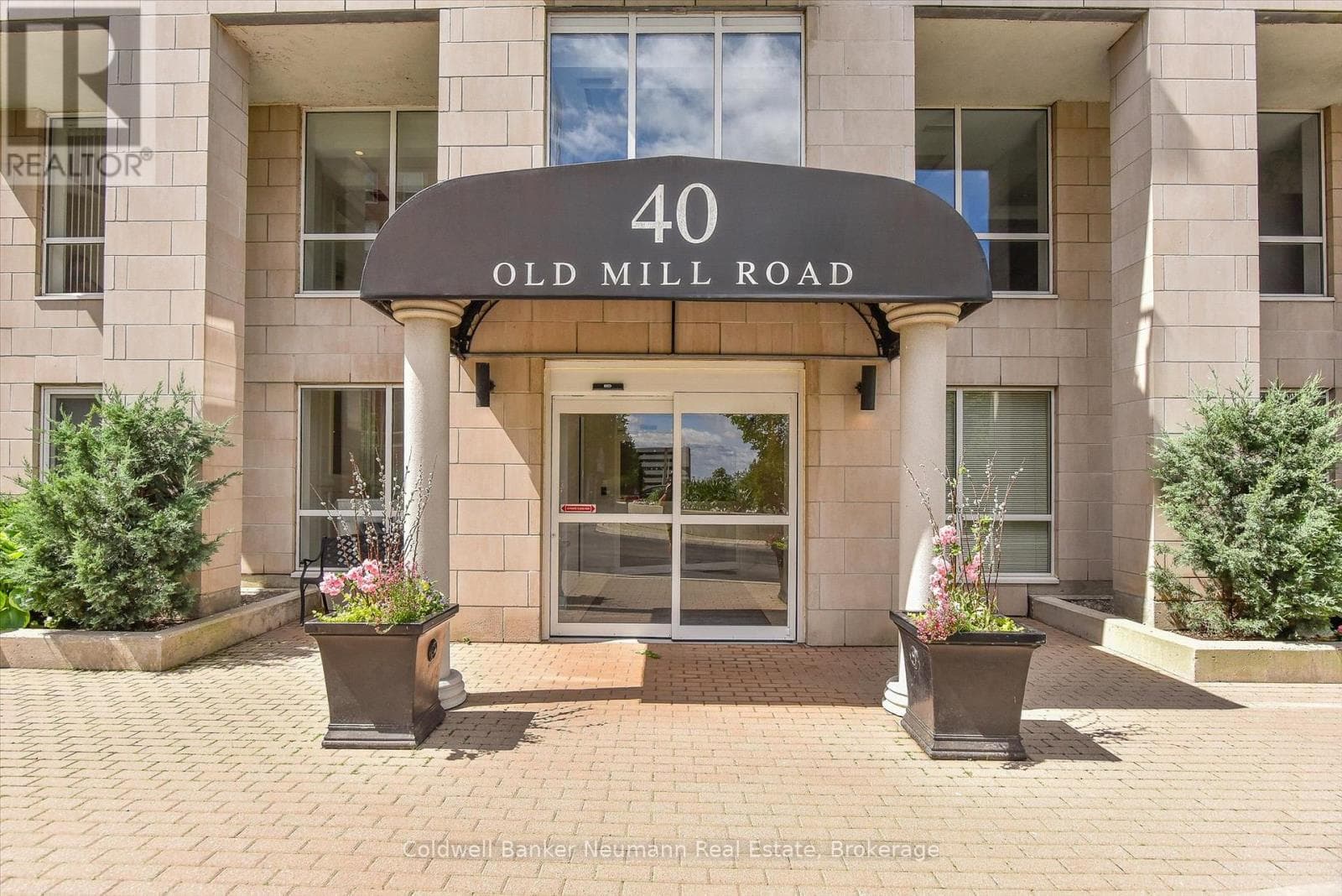 804 - 40 OLD MILL ROAD photo 3