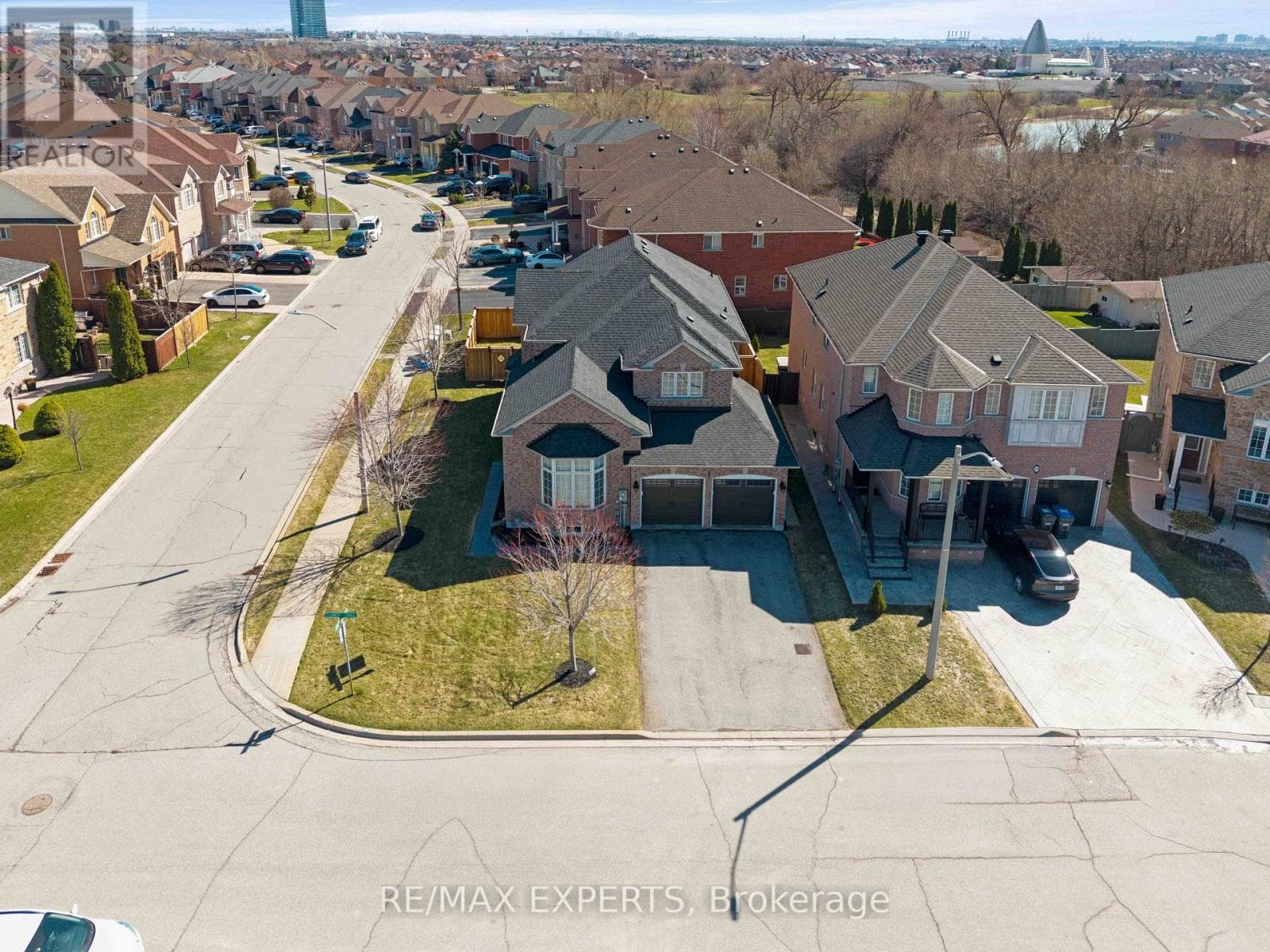 52 GORERIDGE CRESCENT photo 2