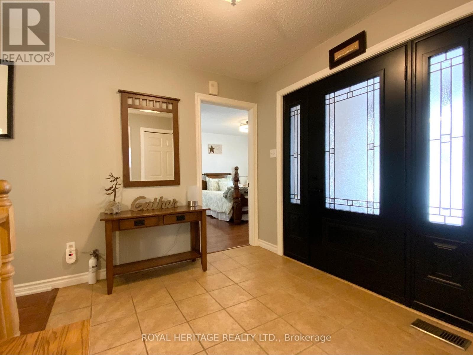 205 PIRATES GLEN DRIVE photo 2