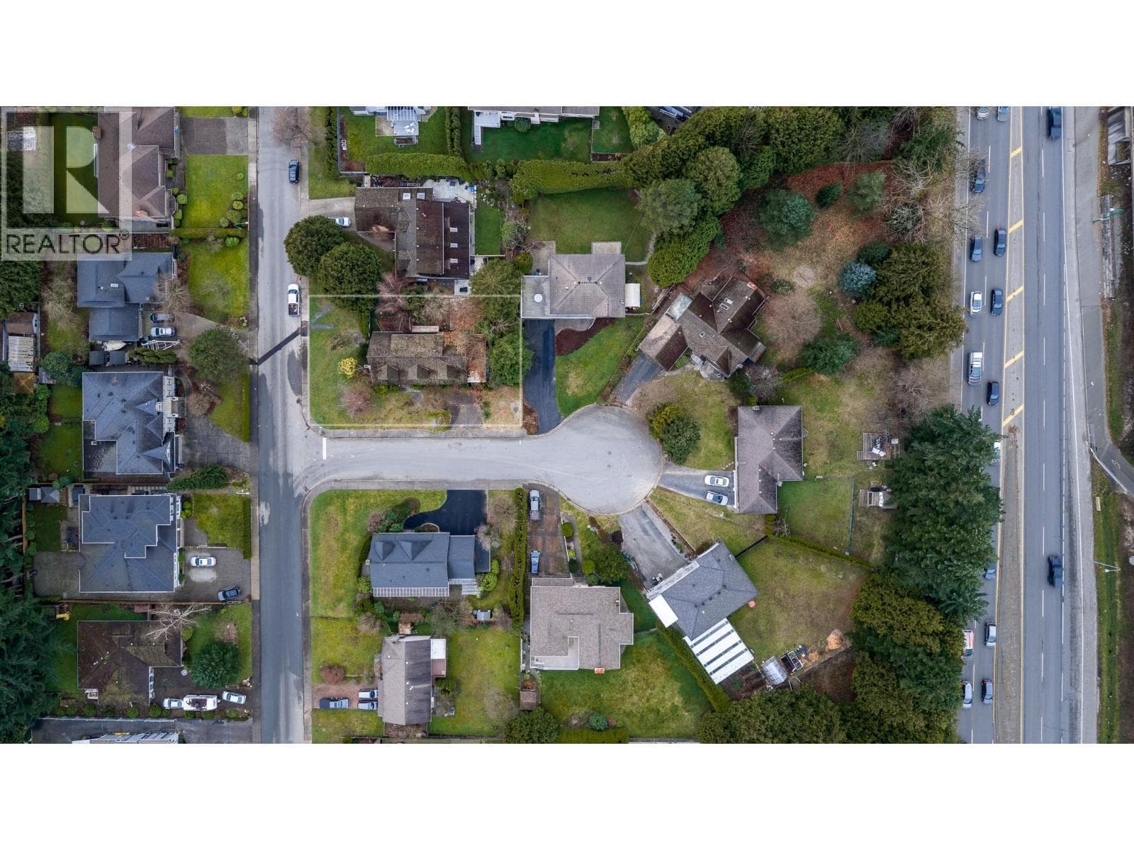 3381 LEALAND COURT photo 4