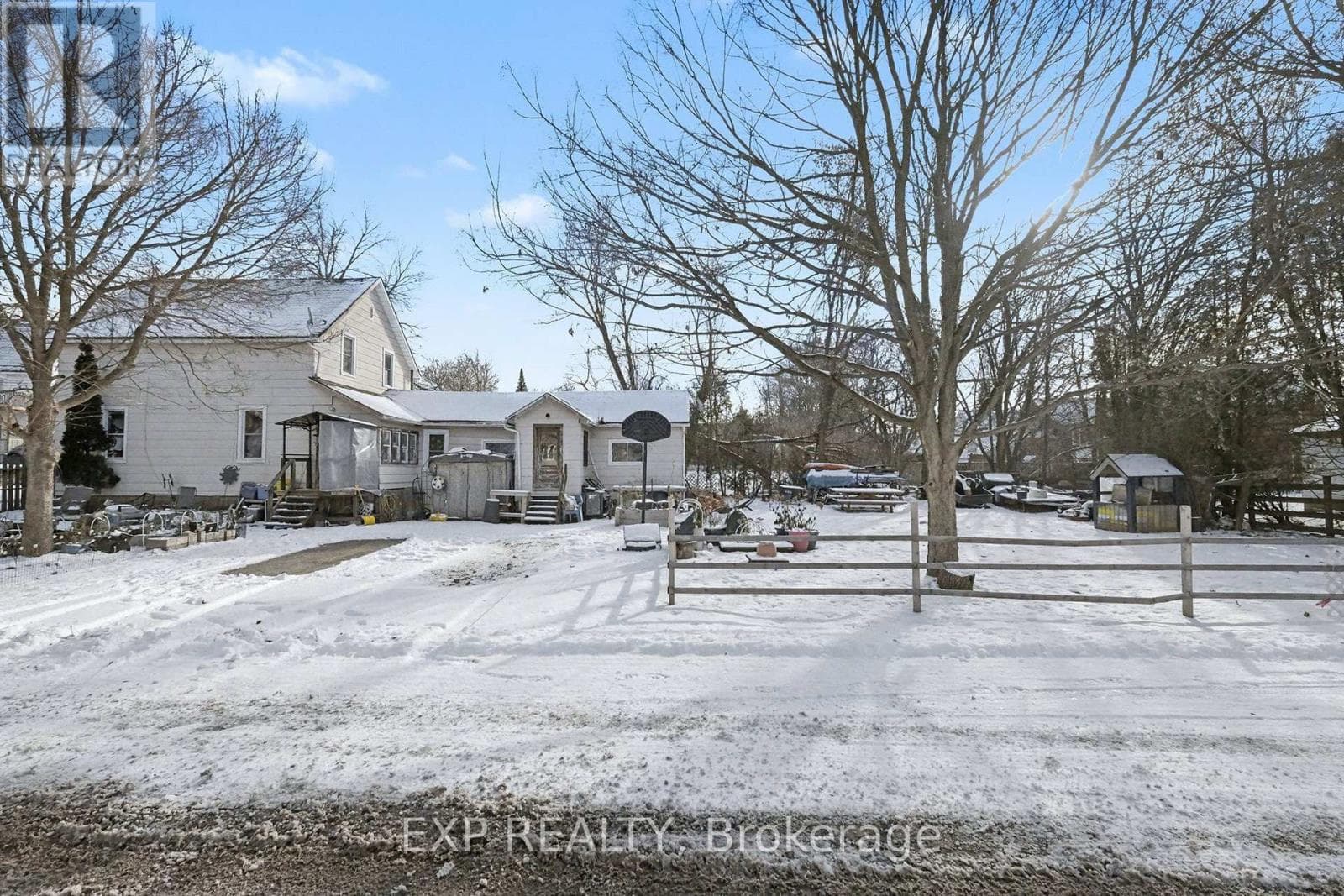 135 CHARLES STREET photo 5