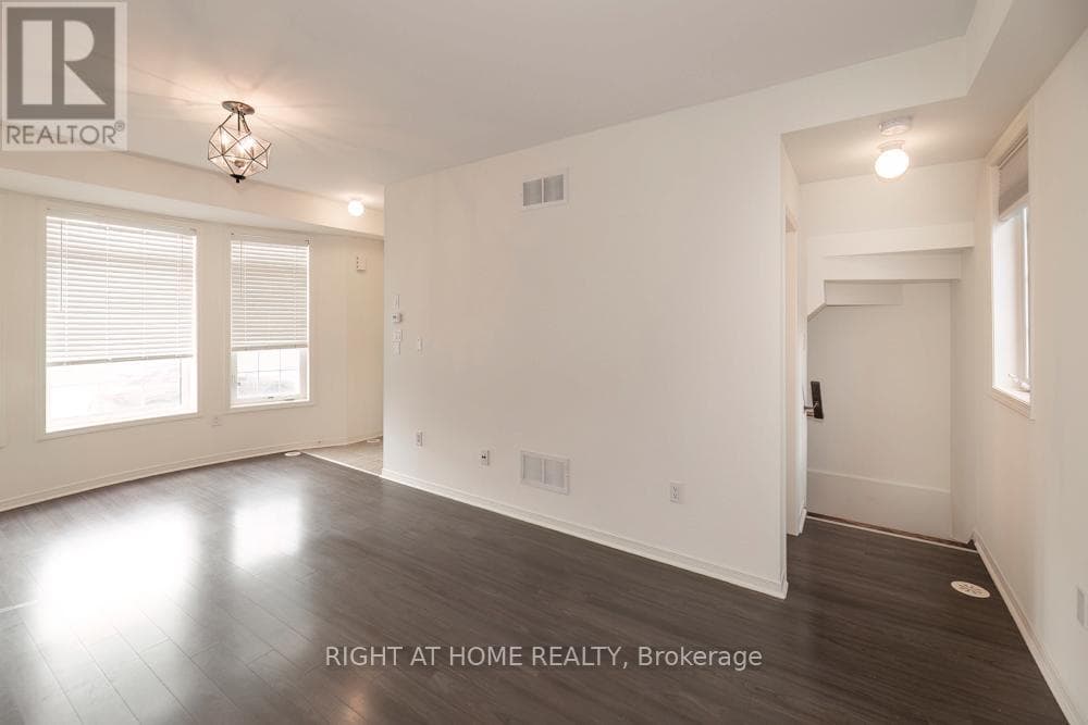61 - 401 BEECHGROVE DRIVE photo 3