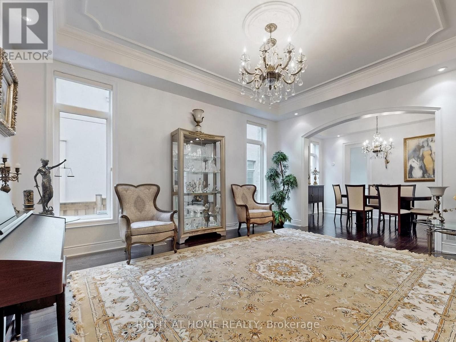 80 PUCCINI DRIVE photo 5