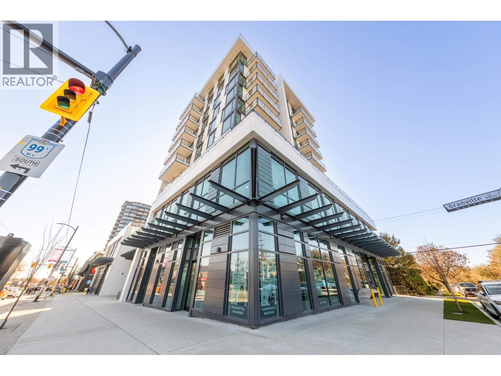 210 8425 GRANVILLE STREET photo 2