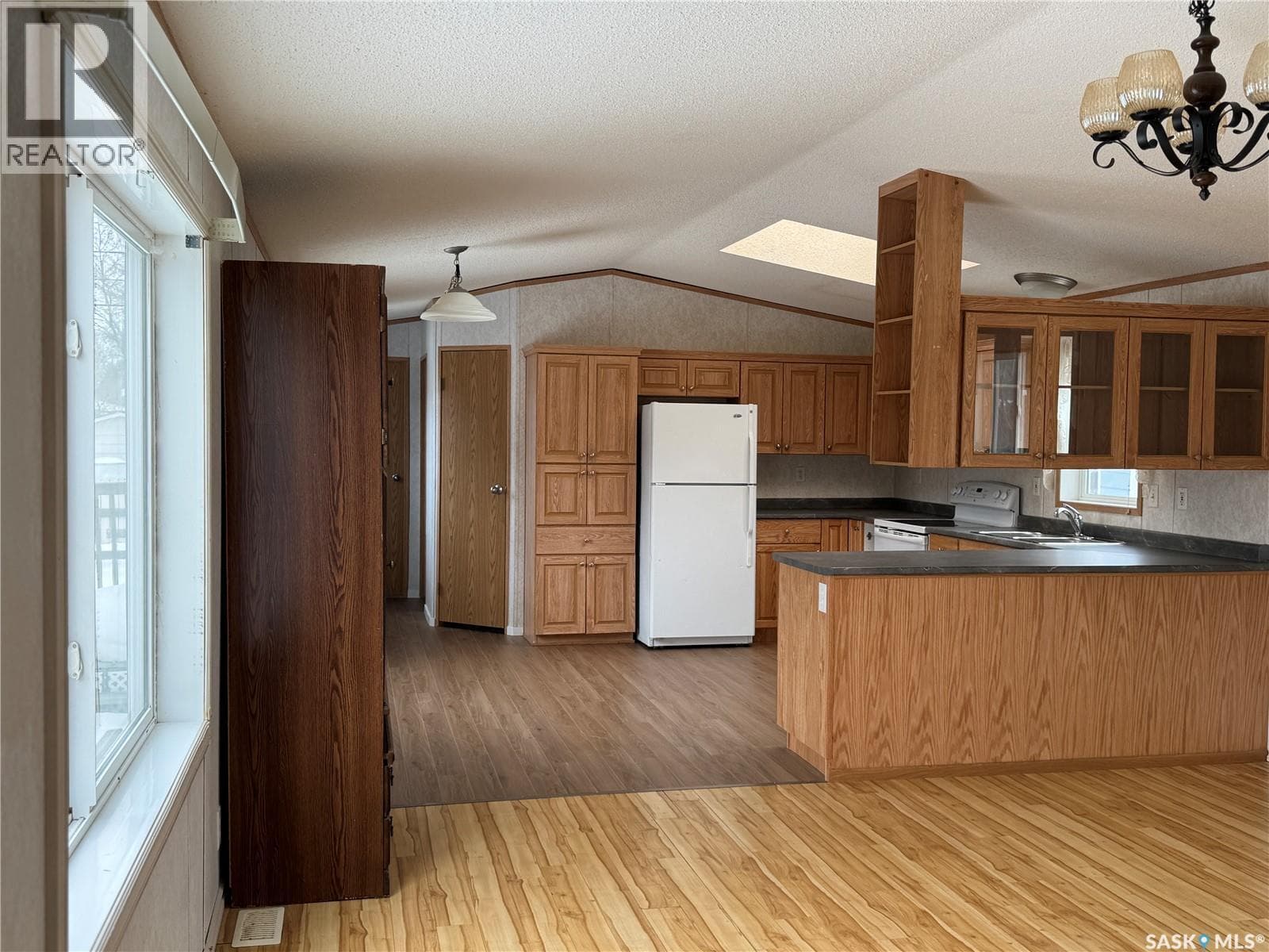 214 14th STREET — photo 3