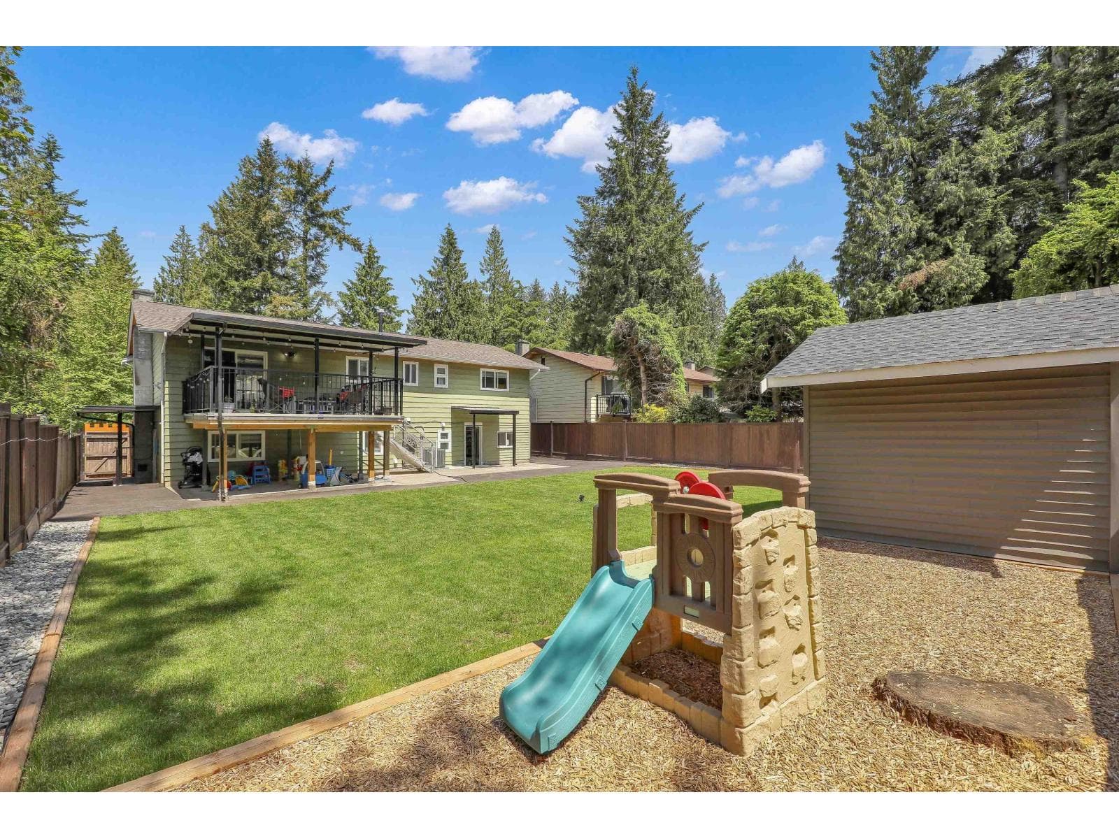 19654 47 AVENUE photo 5