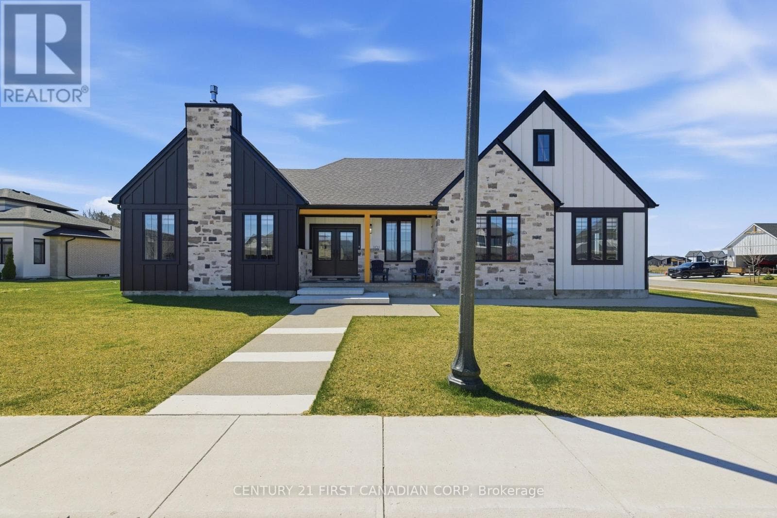 4 bed 4 bath single family at 101 HARVEST LANE — $899,900