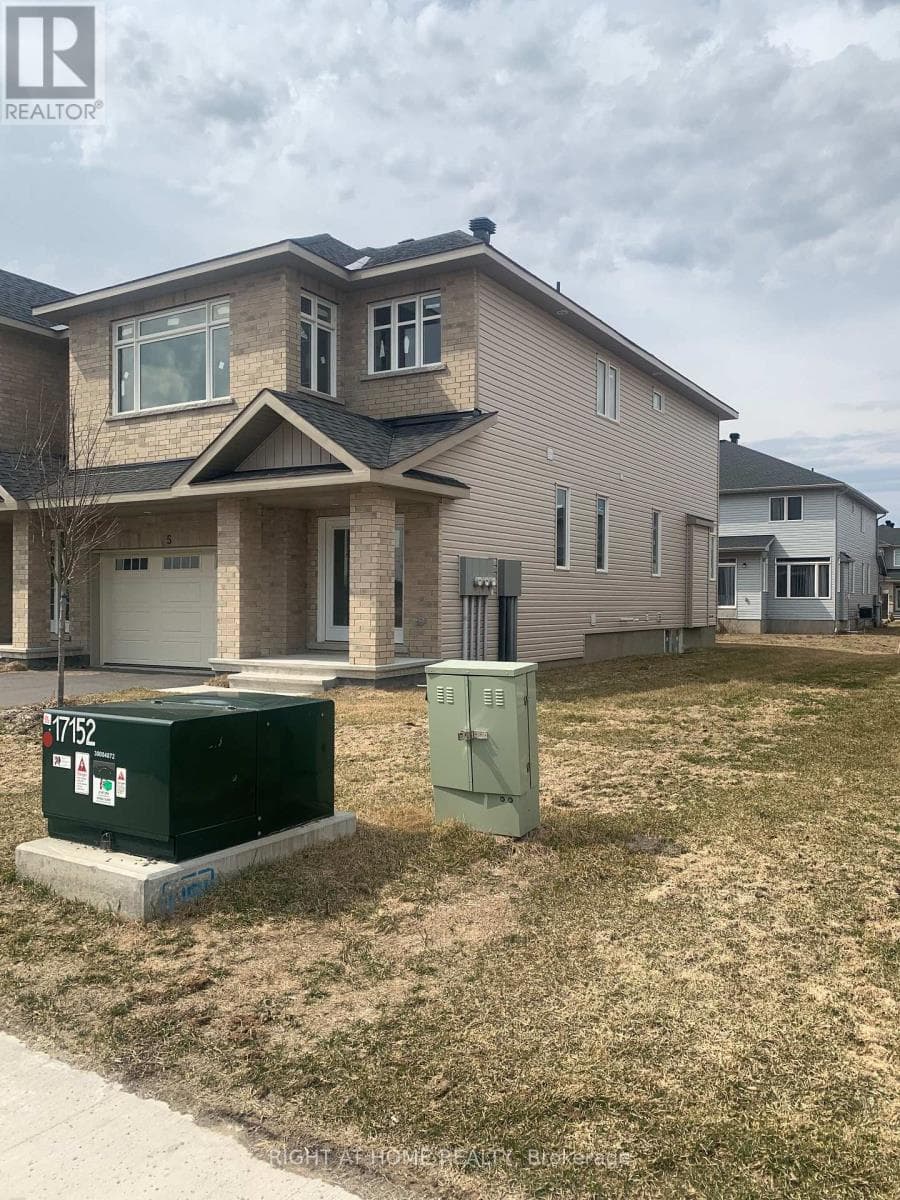 5 WYLIE WAY photo 2