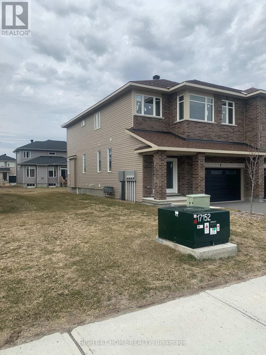 9 WYLIE WAY photo 2