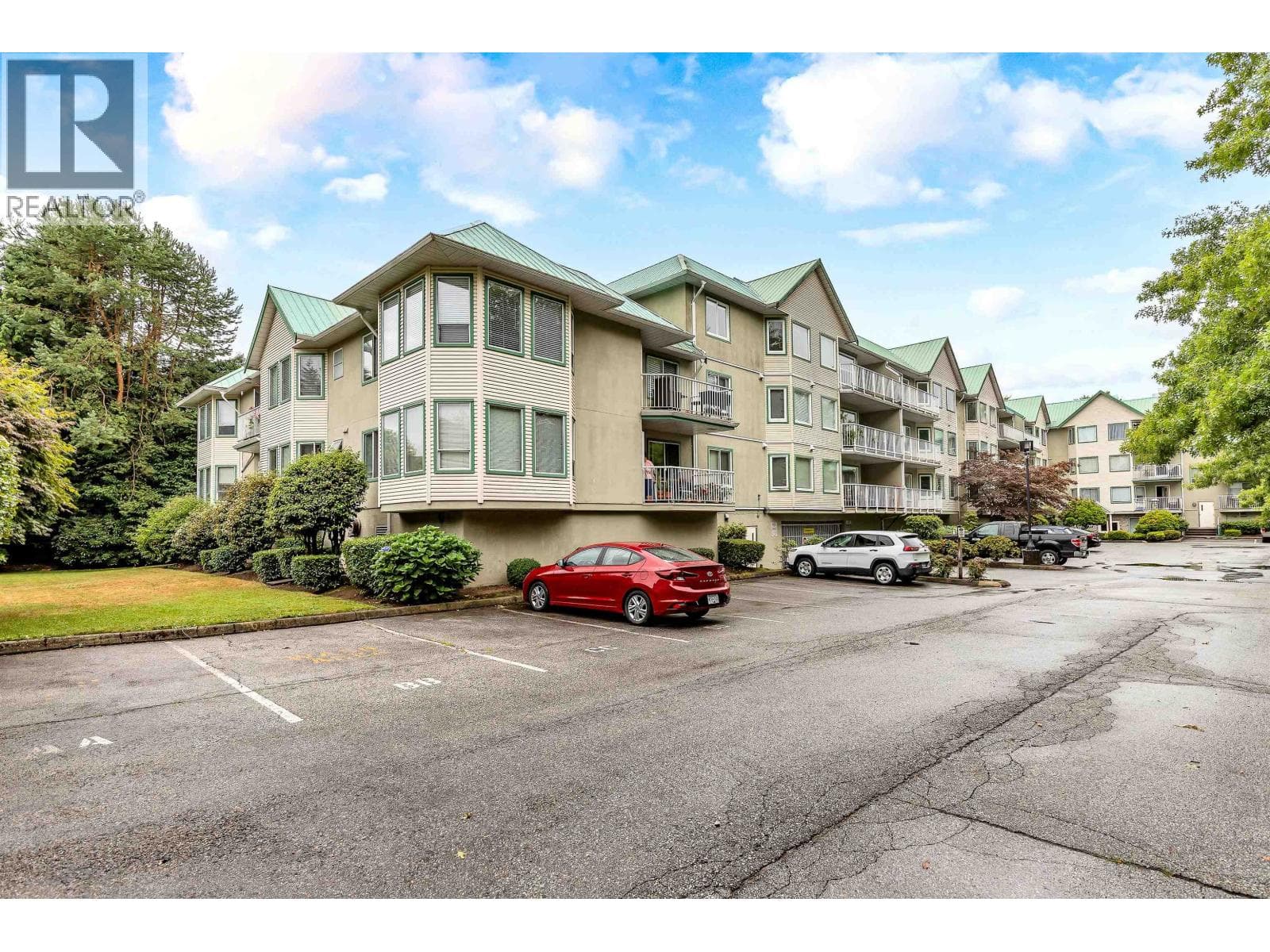 2 bed 2 bath single family at 304 19236 FORD ROAD — $689,800