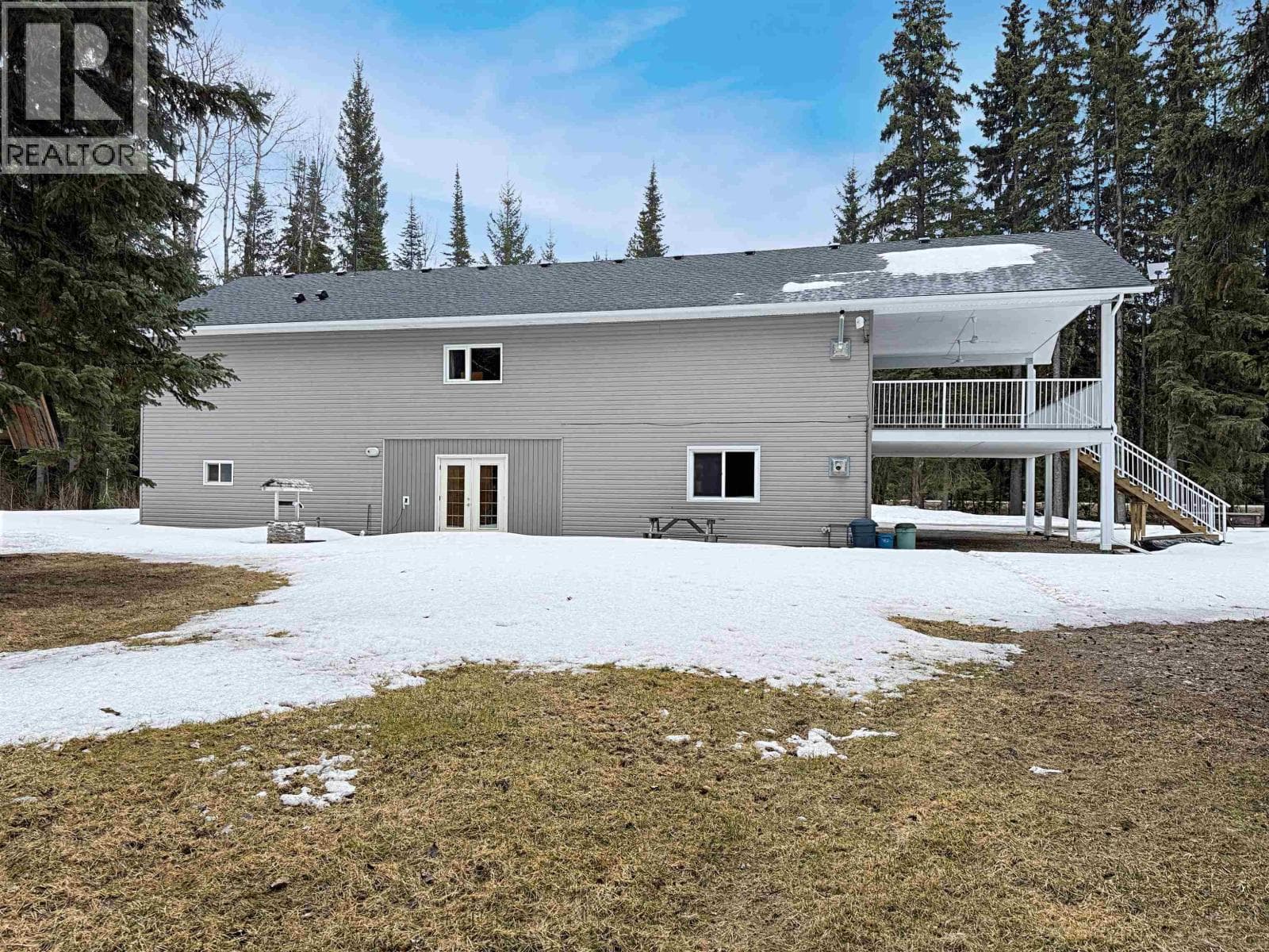 13940 CHIEF LAKE ROAD photo 3