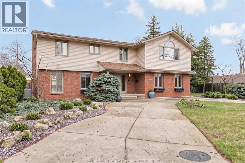 5 bed 6 bath single family at 3748 OUELLETTE AVENUE — $1,068,000