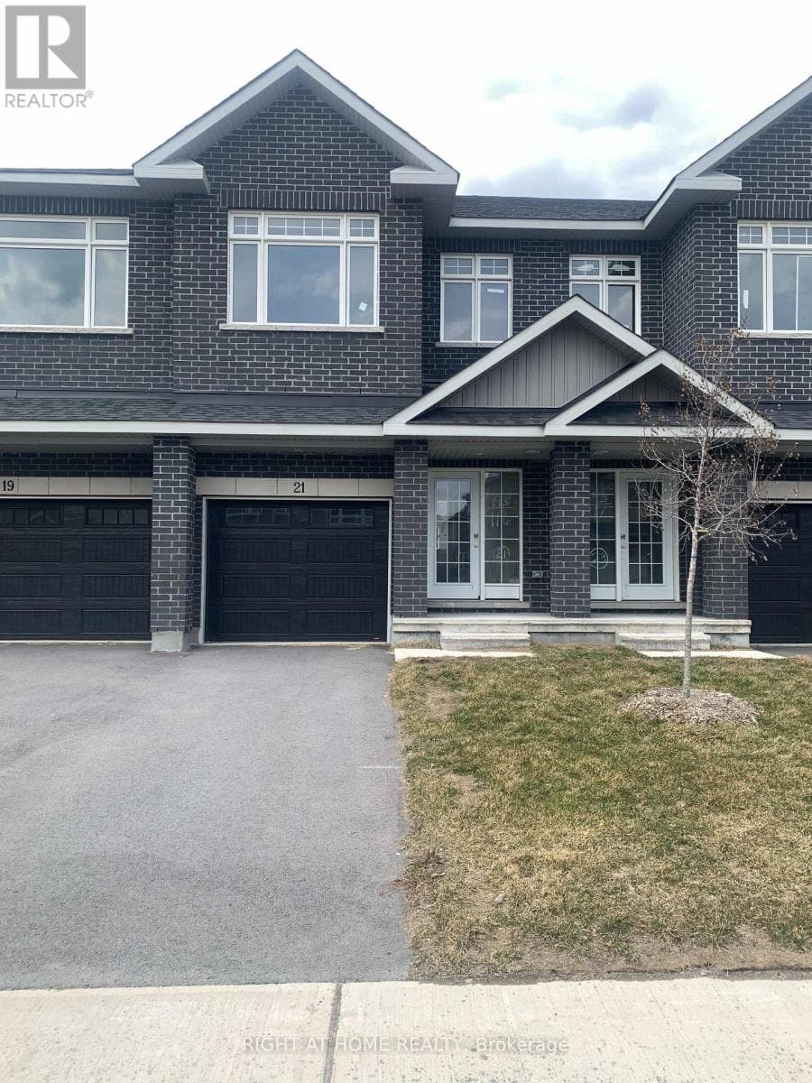 3 bed 3 bath single family at 21 WYLIE WAY — $569,000