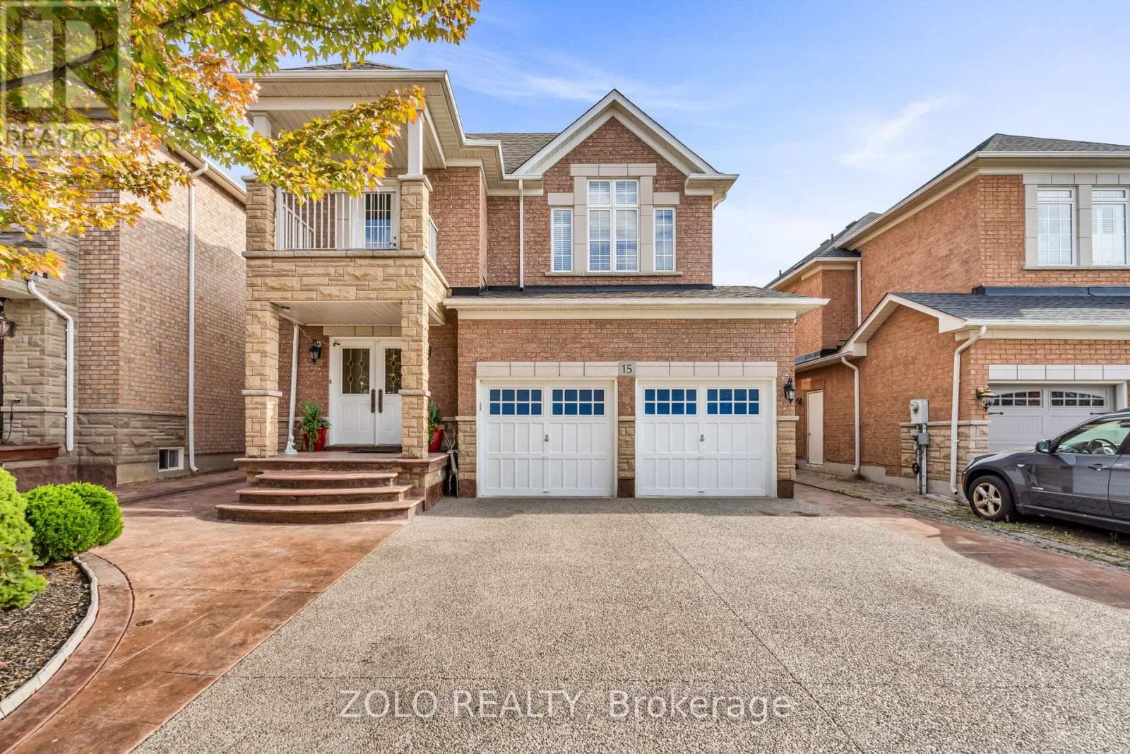 4 bed 4 bath single family at 15 OZNER CRESCENT — $1,565,000