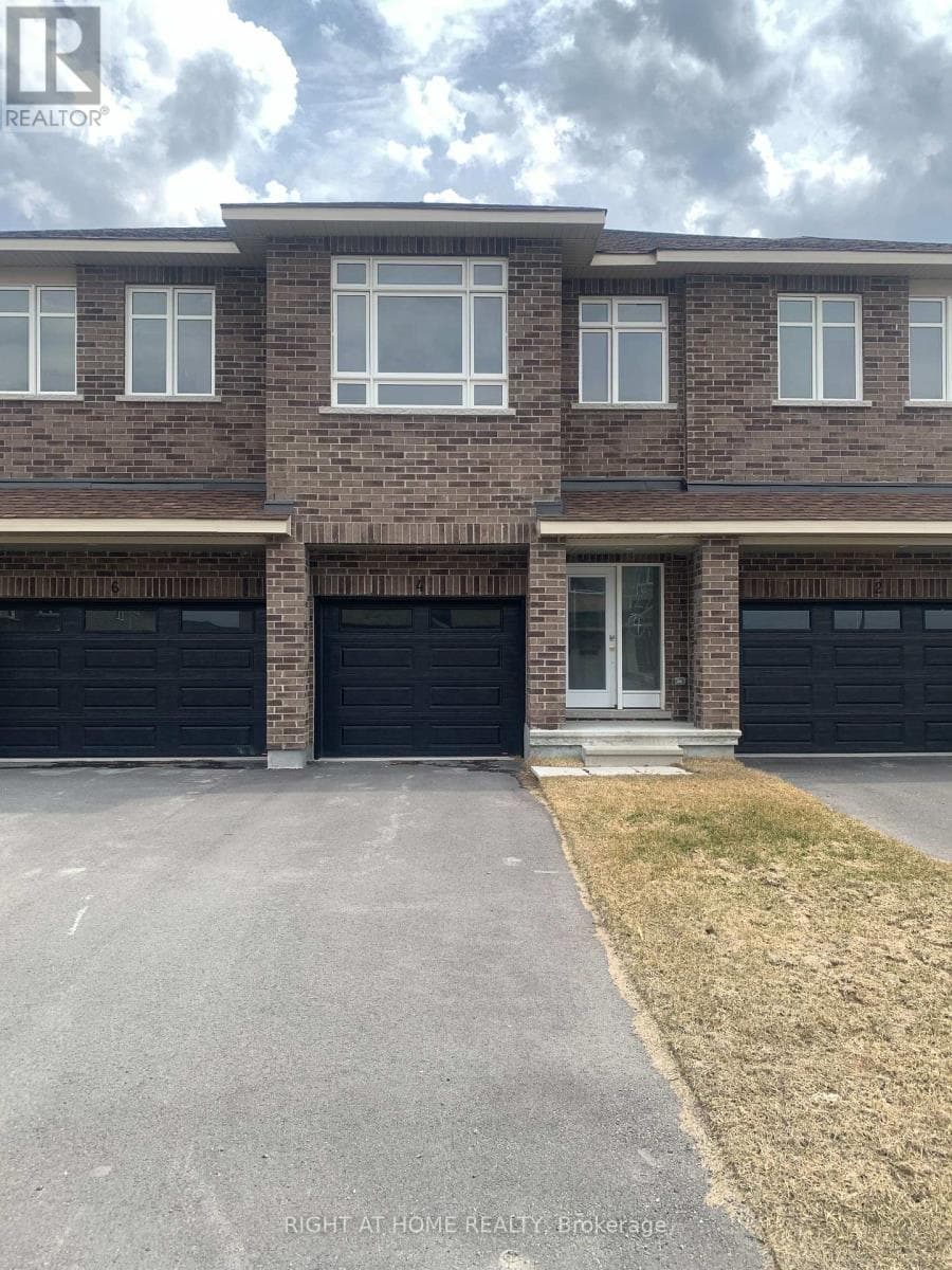 4 bed 3 bath single family at 4 WYLIE WAY — $569,000