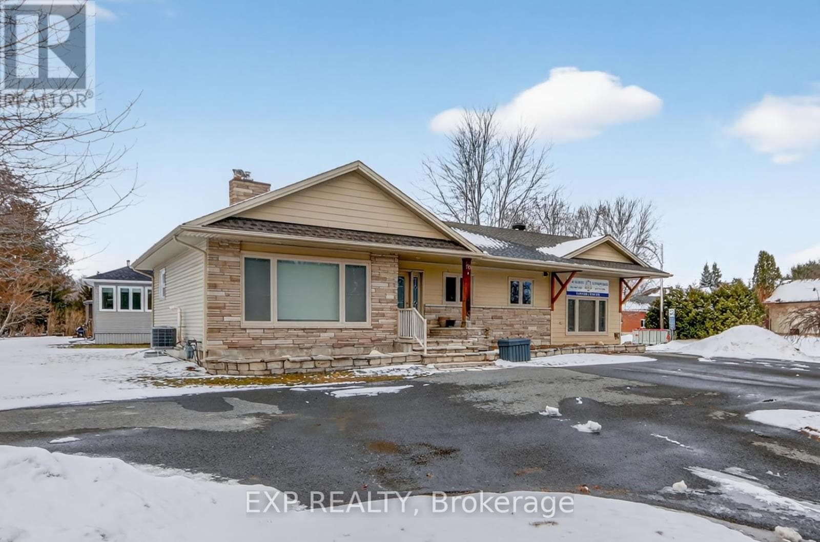 88 CRAIG STREET photo 5