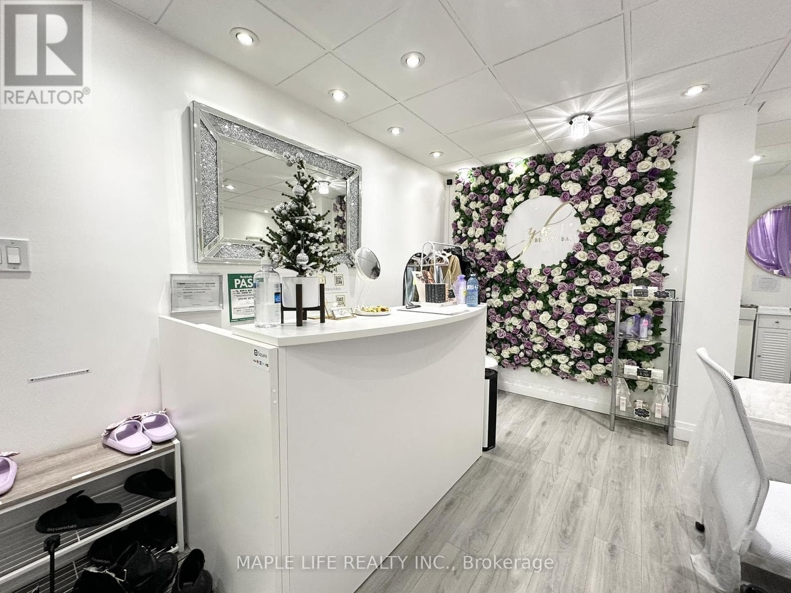 106 - 901 YONGE STREET photo 5