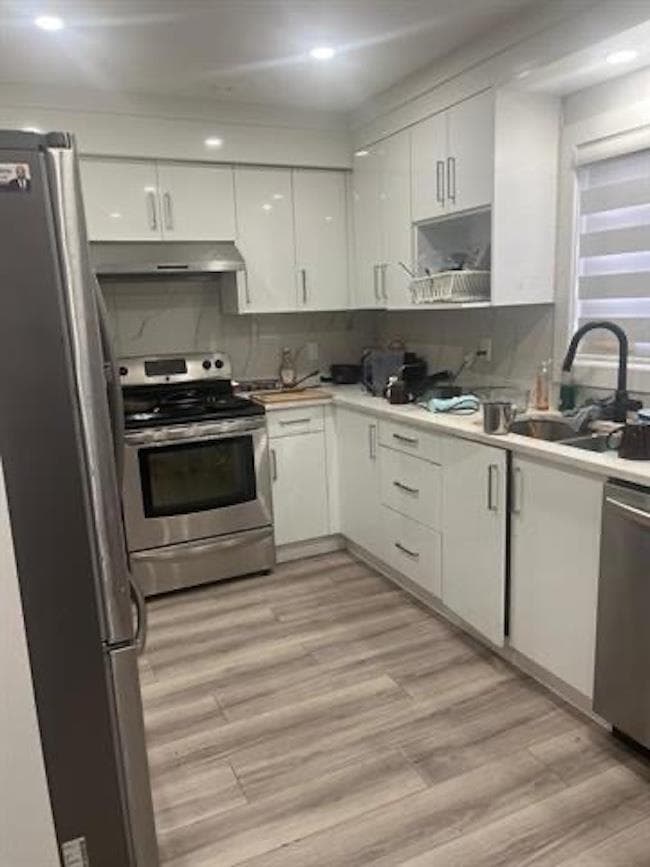 13960 80A AVENUE photo 3