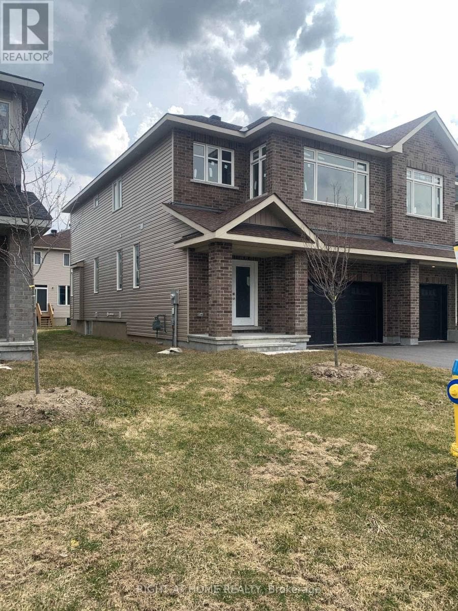 18 WYLIE WAY photo 2