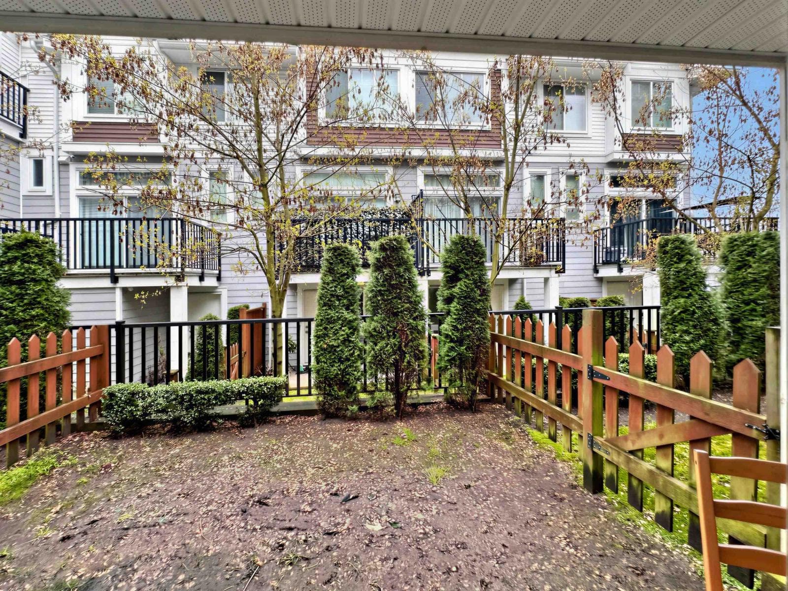 32 2528 156 STREET photo 5