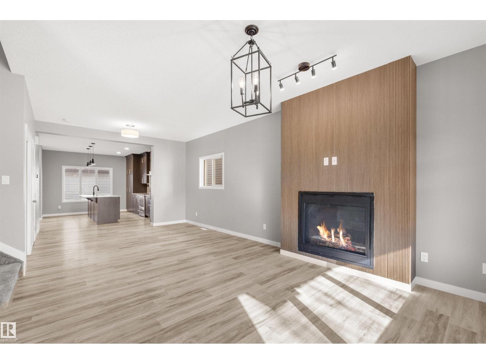 4016 ALLAN CR SW photo 4
