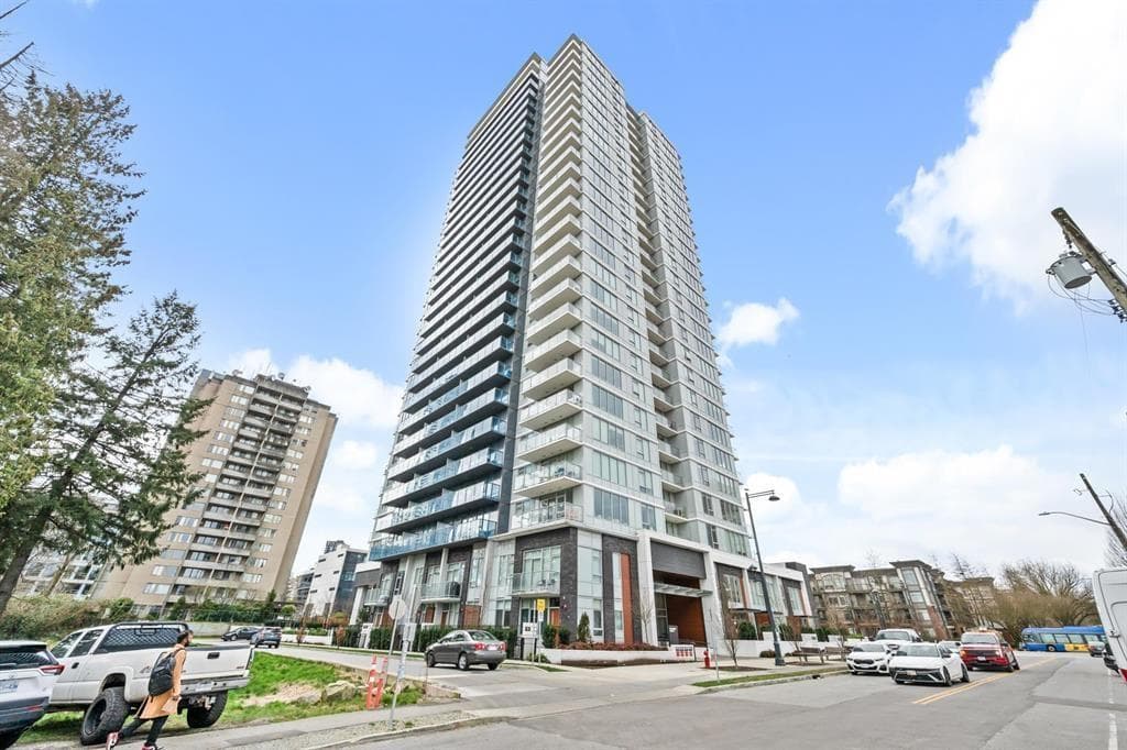 1 bed 1 bath single family at 906 13428 105 AVENUE — $475,000