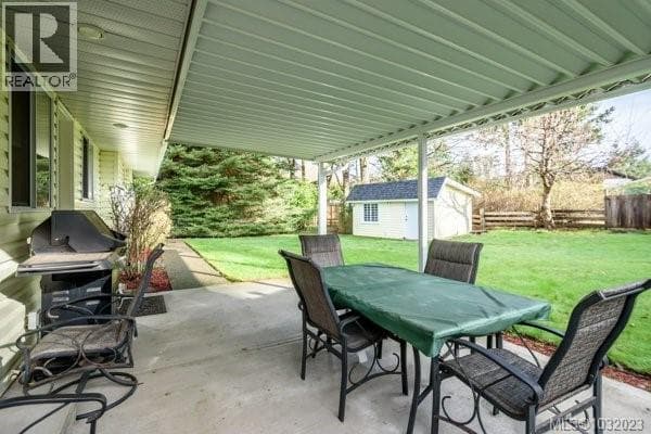 4994 Adrian Rd photo 4