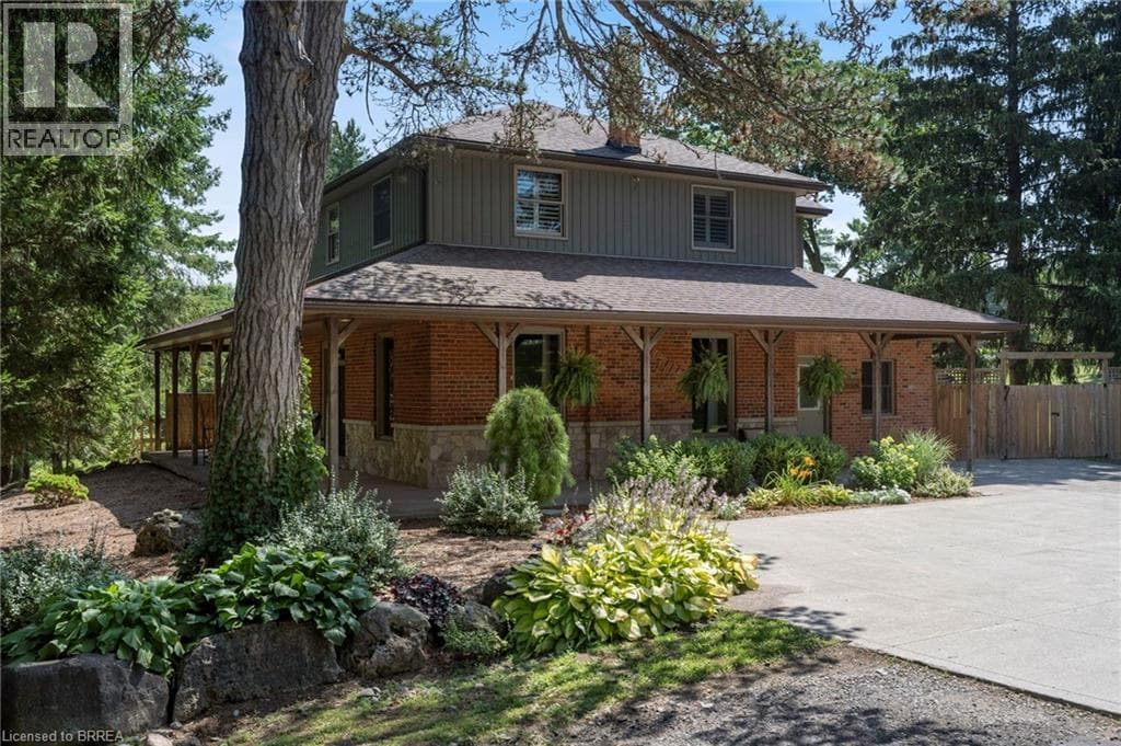 182 GOVERNORS Road E photo 2