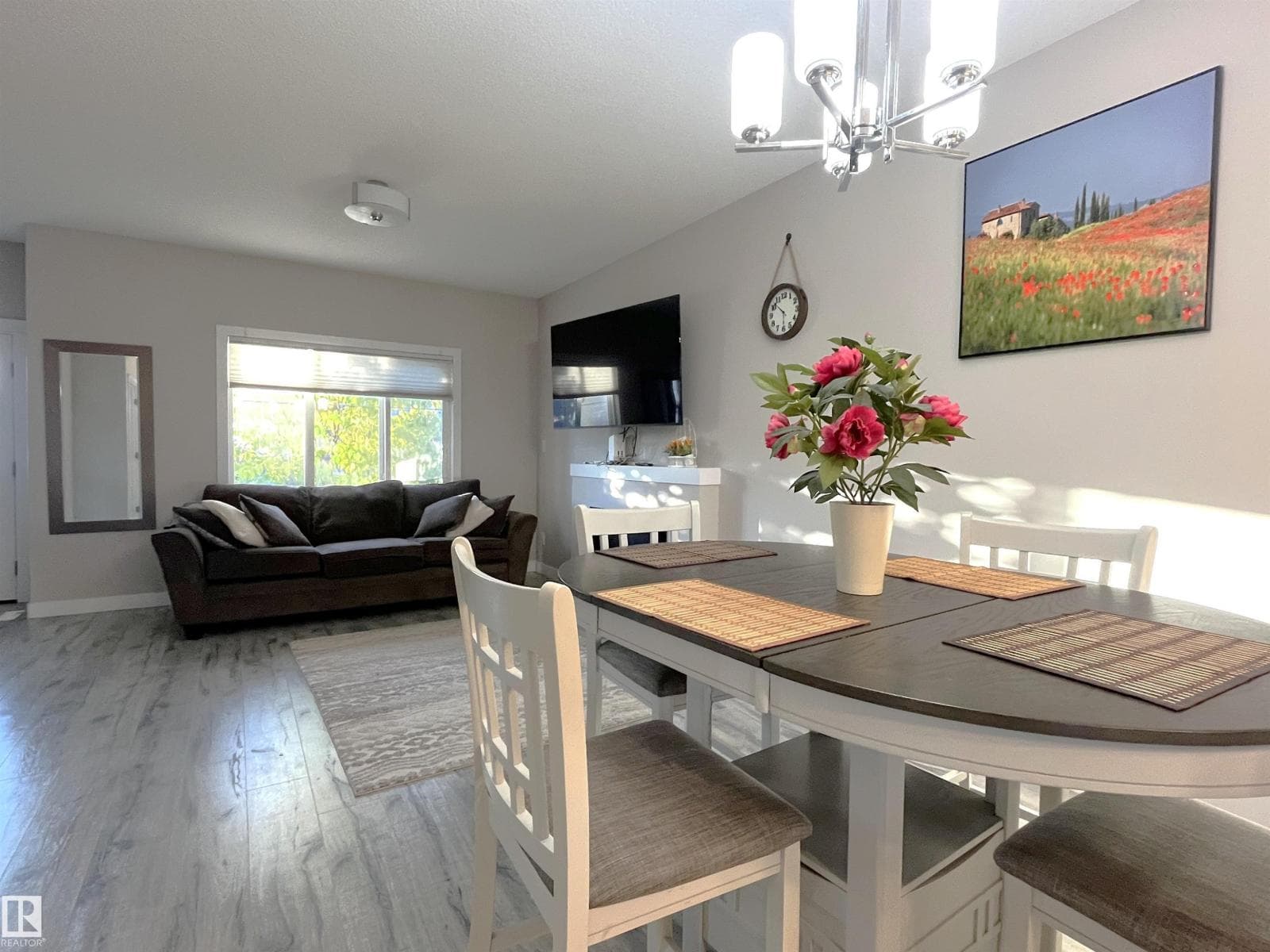 729 BERG LO photo 4